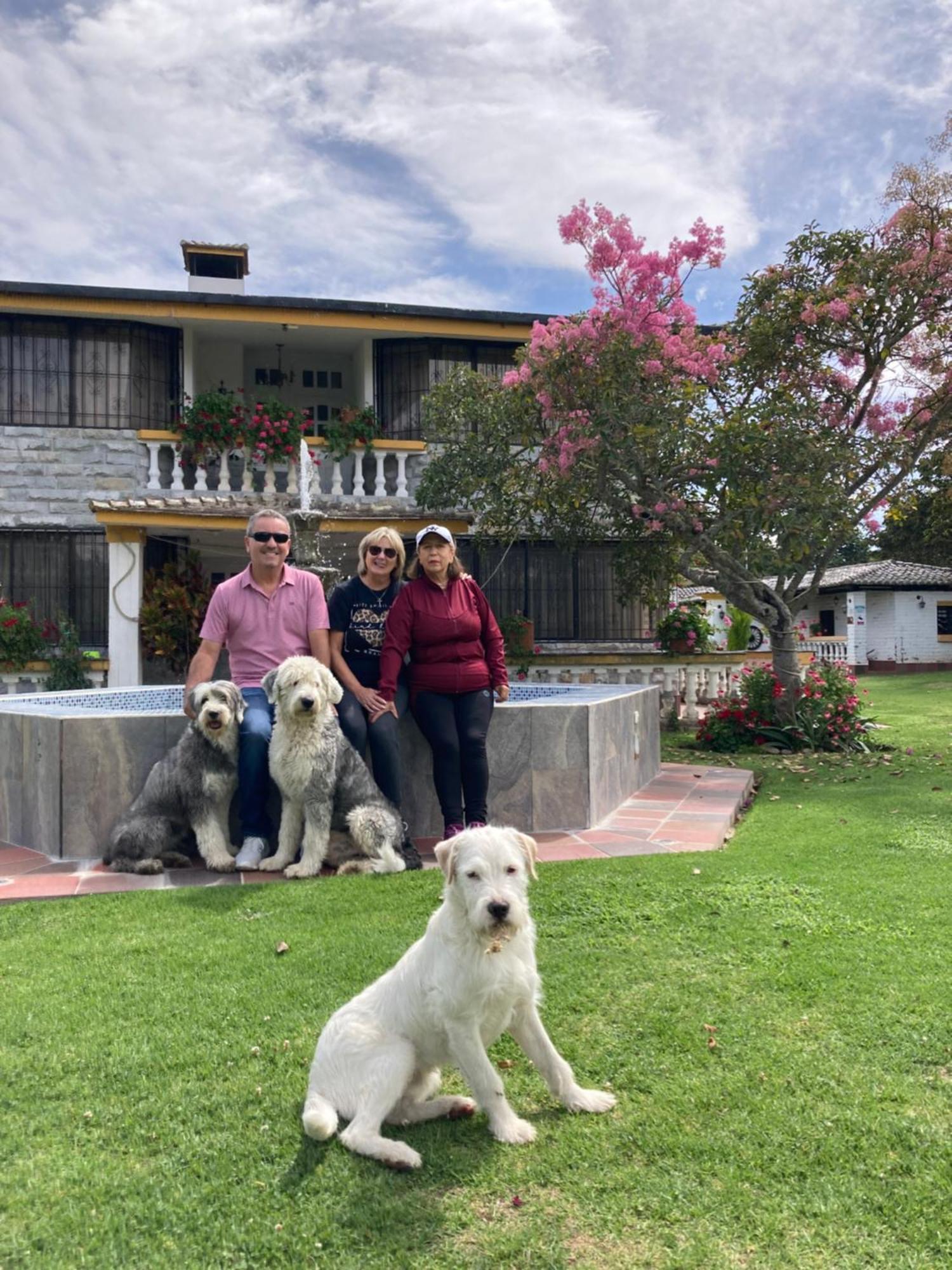 Hosteria Casa Silva Checa Экстерьер фото